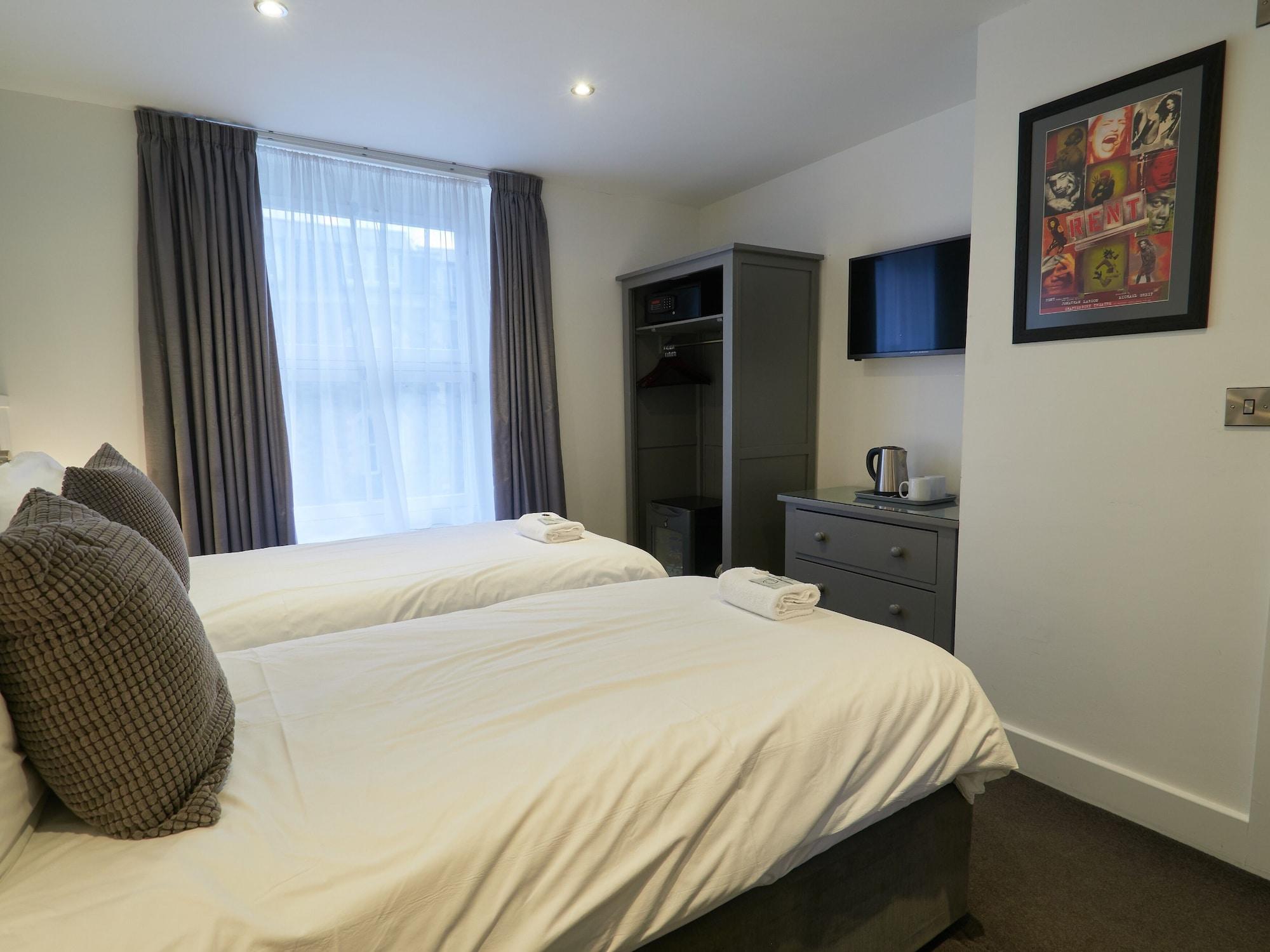 אילפרקומב Carlton Hotel מראה חיצוני תמונה