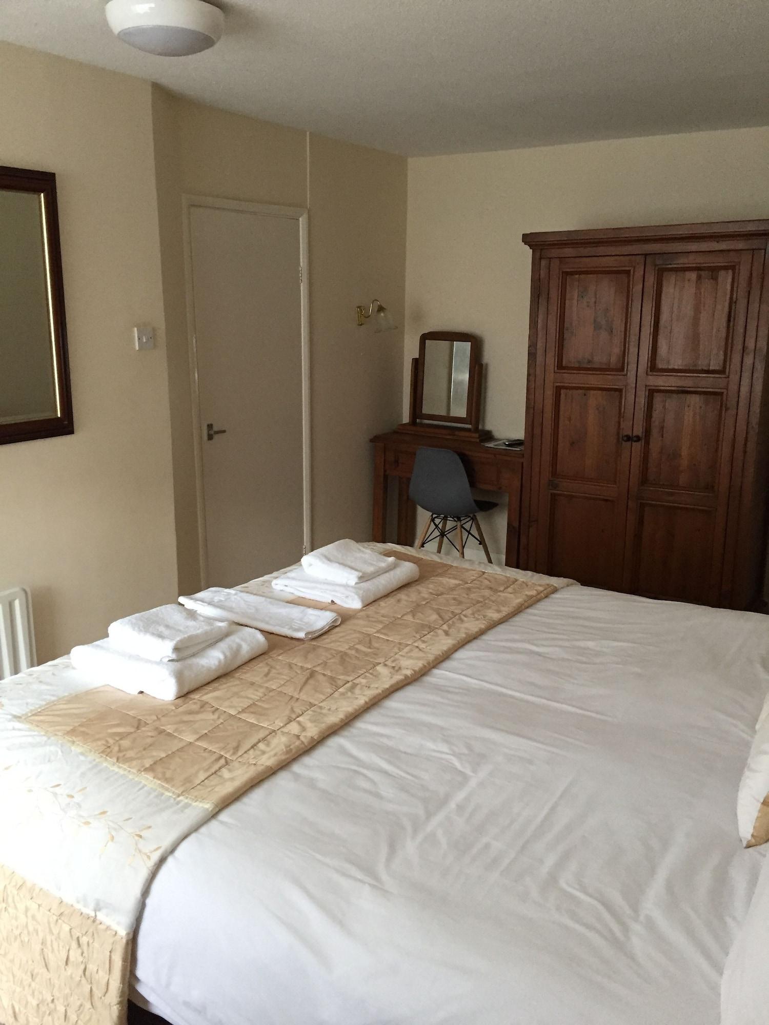 אילפרקומב Carlton Hotel מראה חיצוני תמונה