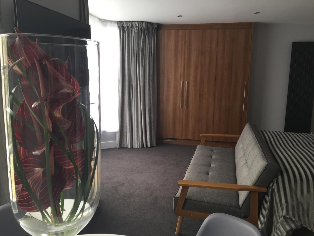אילפרקומב Carlton Hotel מראה חיצוני תמונה